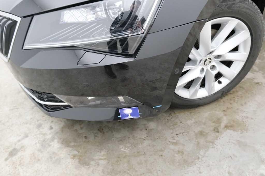 Skoda Superb 2017 photo 32