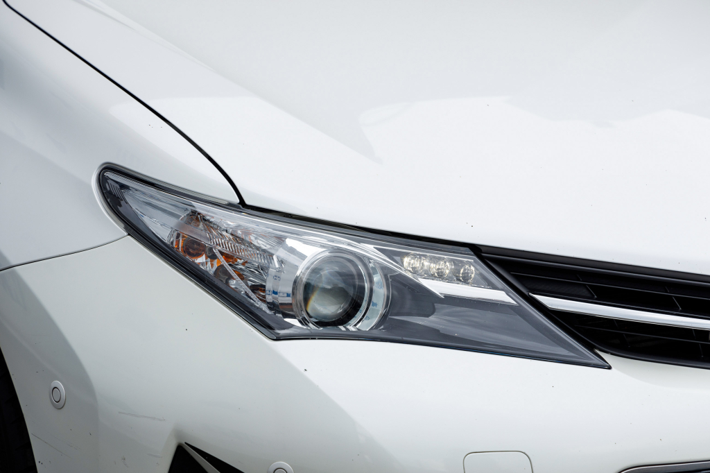 Toyota Auris Hybrid 2012 фото 27