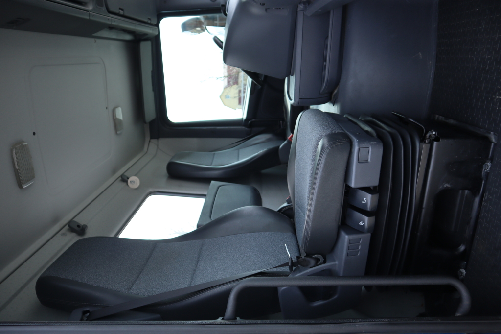 Scania G 400 2009 photo 10