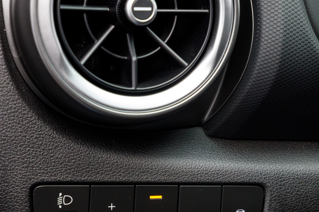 Hyundai Kona Electric 2020 фото 14