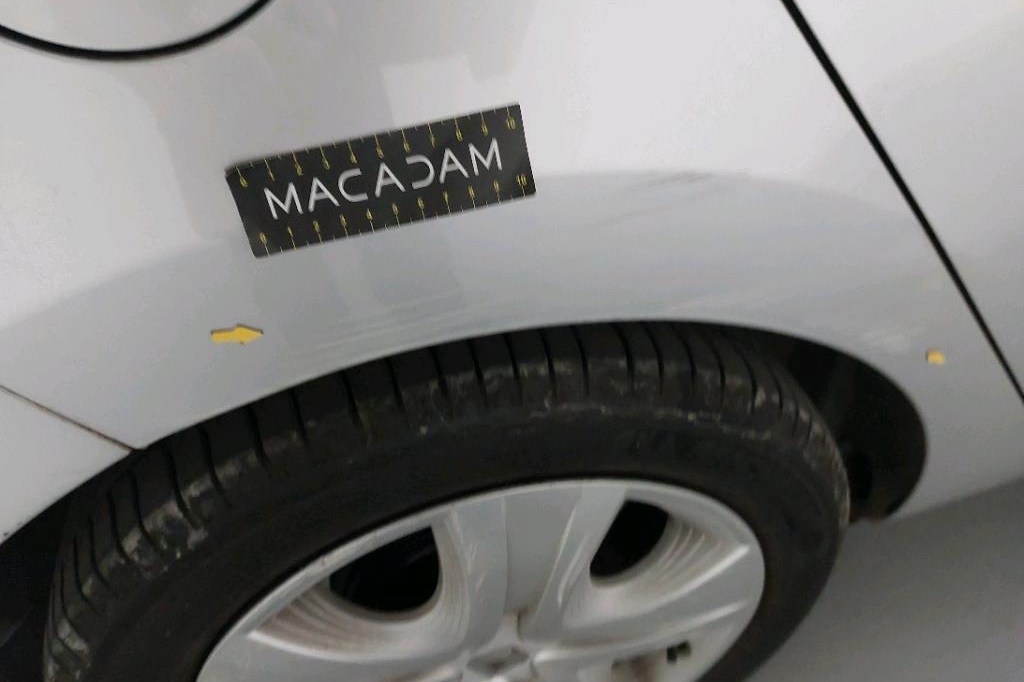 Renault Clio 2015 photo 16