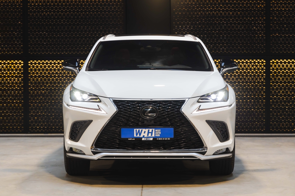 Lexus NX 300 F Sport 2018 photo 2