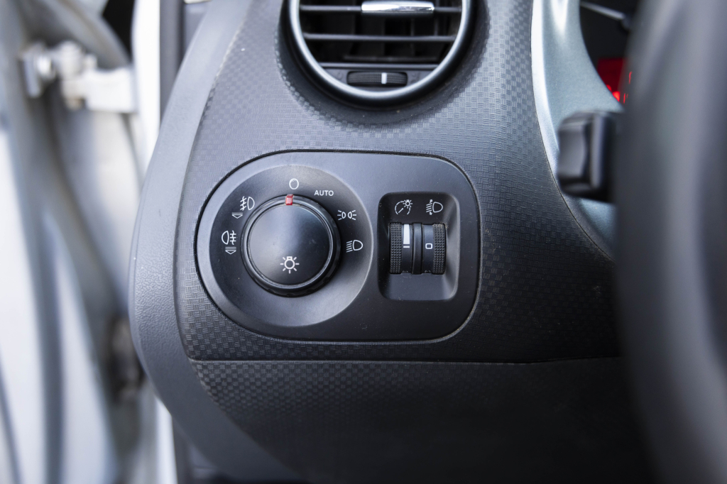 SEAT Toledo 2006 photo 11