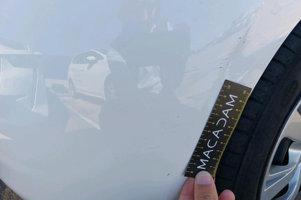 Peugeot 208 2017 фото 21