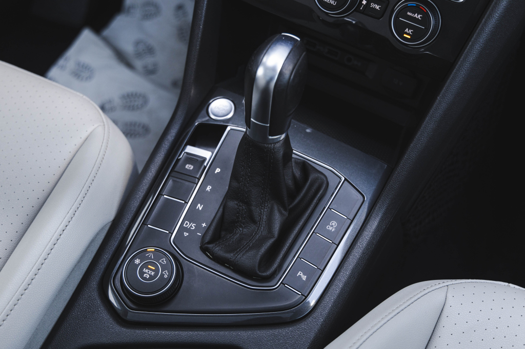 Volkswagen Tiguan SEL 2019 фото 29