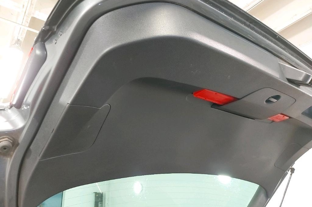 Volkswagen Passat Variant 2017 фото 17