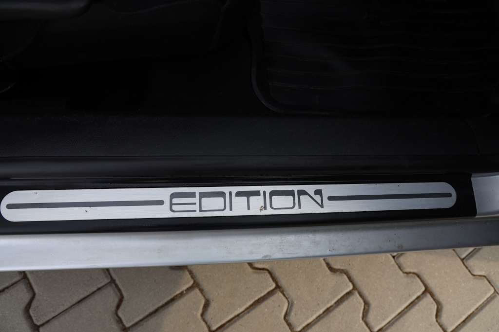 Volkswagen Golf 2001 photo 27