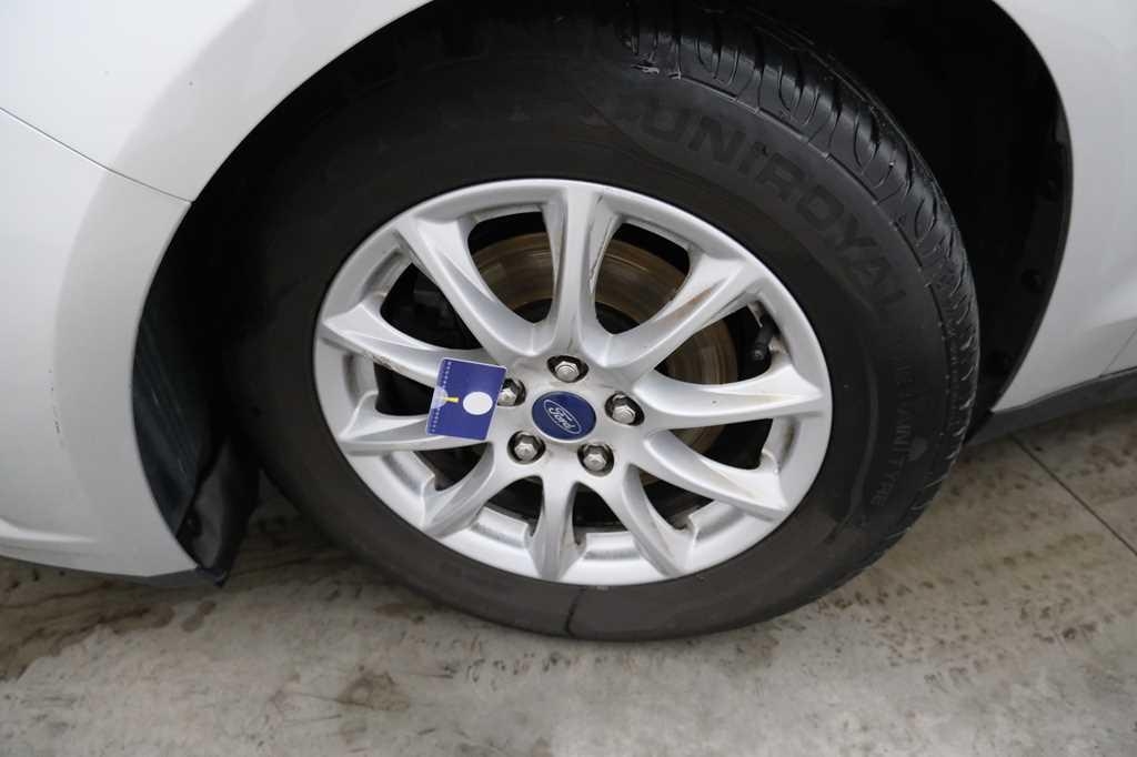 Ford Mondeo Turnier 2016 photo 57