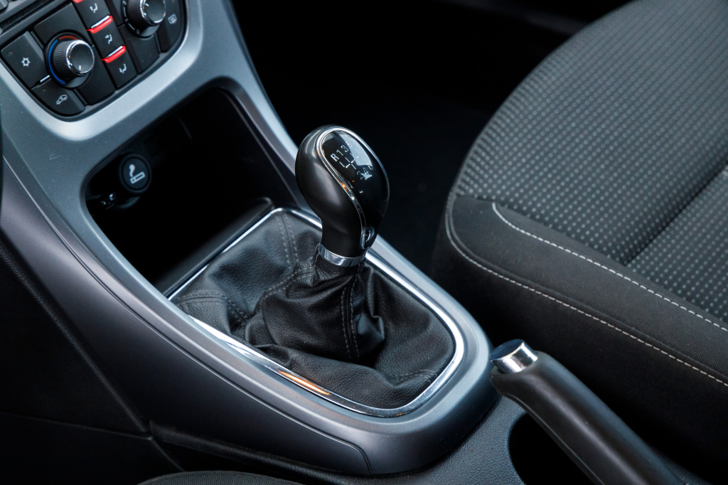 Opel Astra J 2014 фото 20