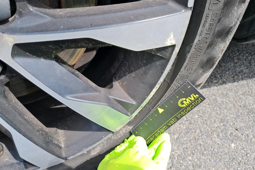 Volvo V60 2017 фото 13