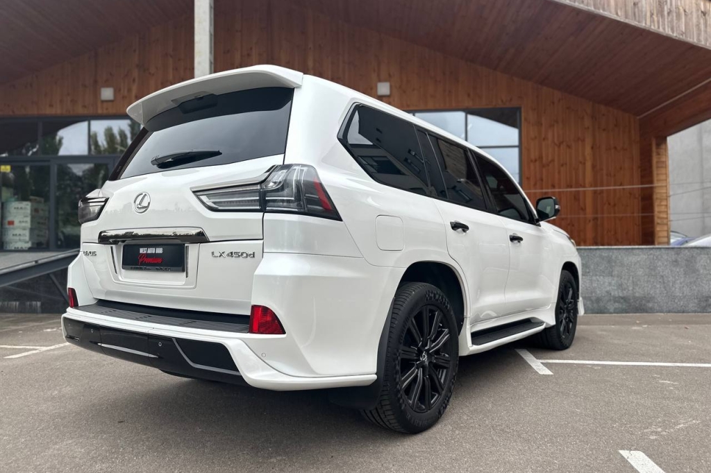 Lexus LX 450 2019 фото 8