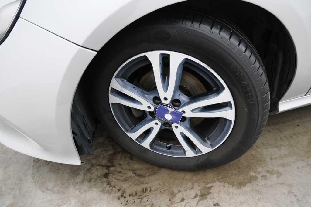 Mercedes-Benz A-Klasse 2017 photo 19