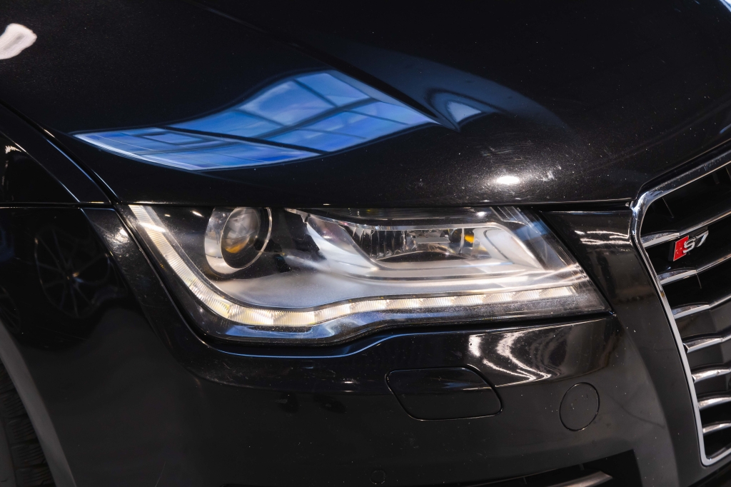 Audi A7 2012 фото 8