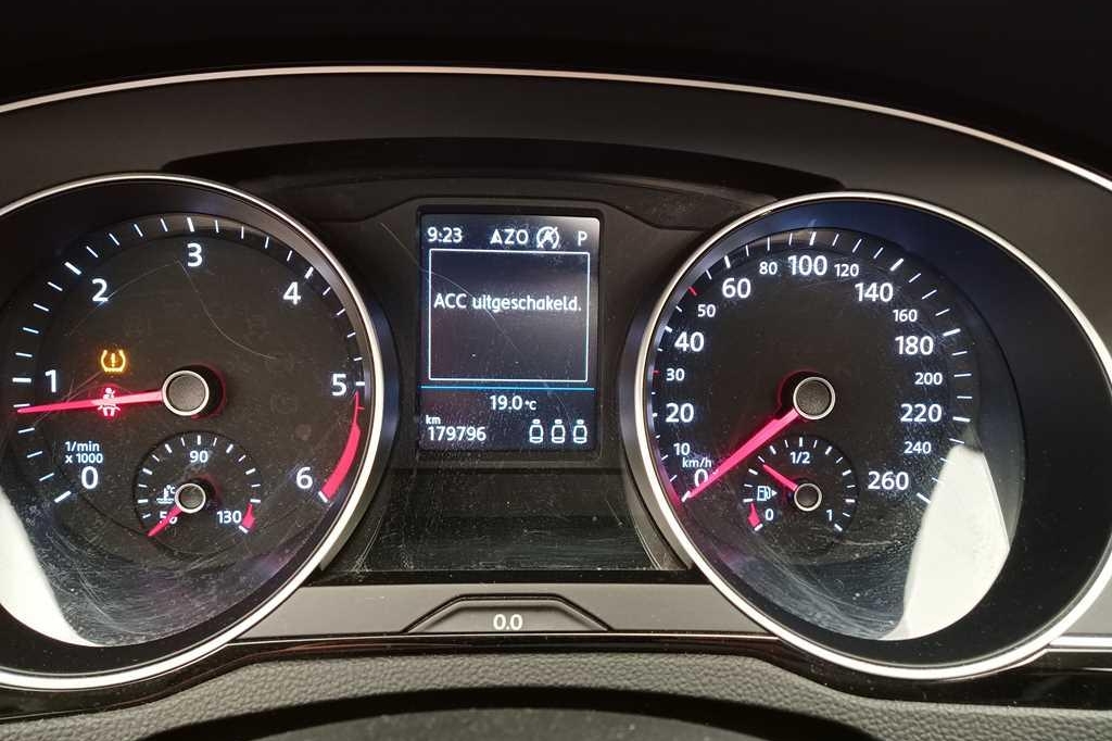 Volkswagen Passat Variant 2017 фото 6