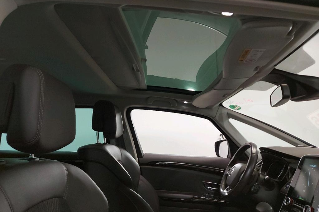 Renault Espace 2016 photo 17