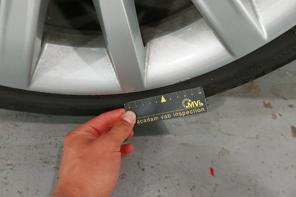 BMW 6 Series 2015 photo 24