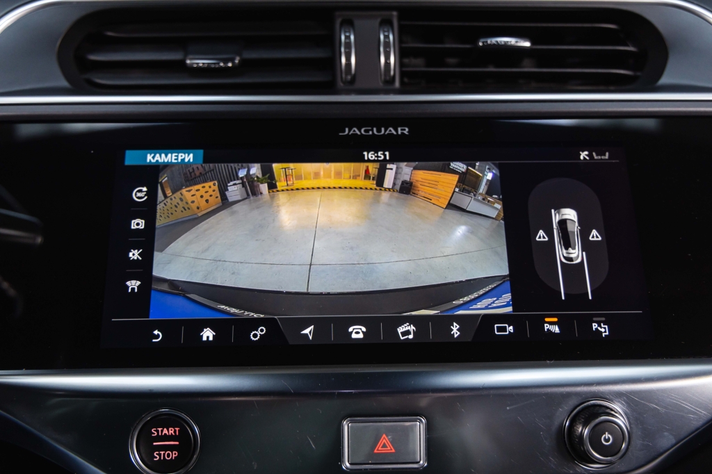 Jaguar I-Pace 2019 фото 25