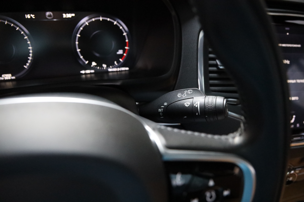 Volvo XC90 2019 photo 28