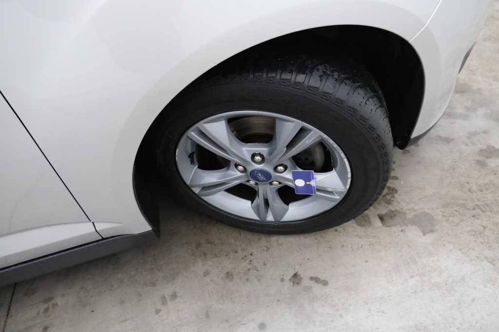 Ford C-Max 2018 фото 37