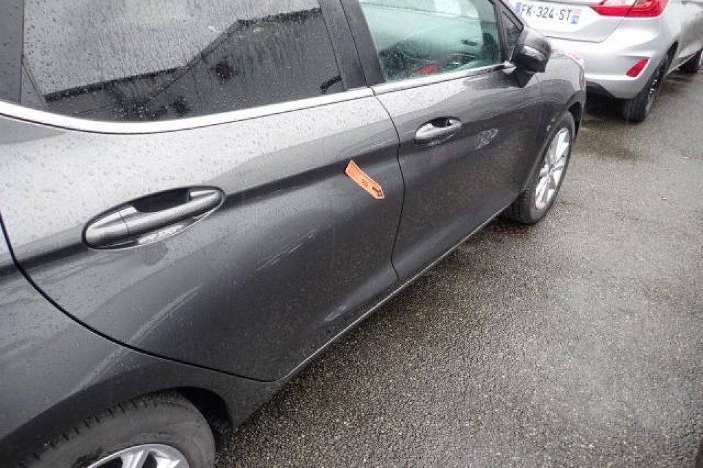 Ford Fiesta 2019 фото 18