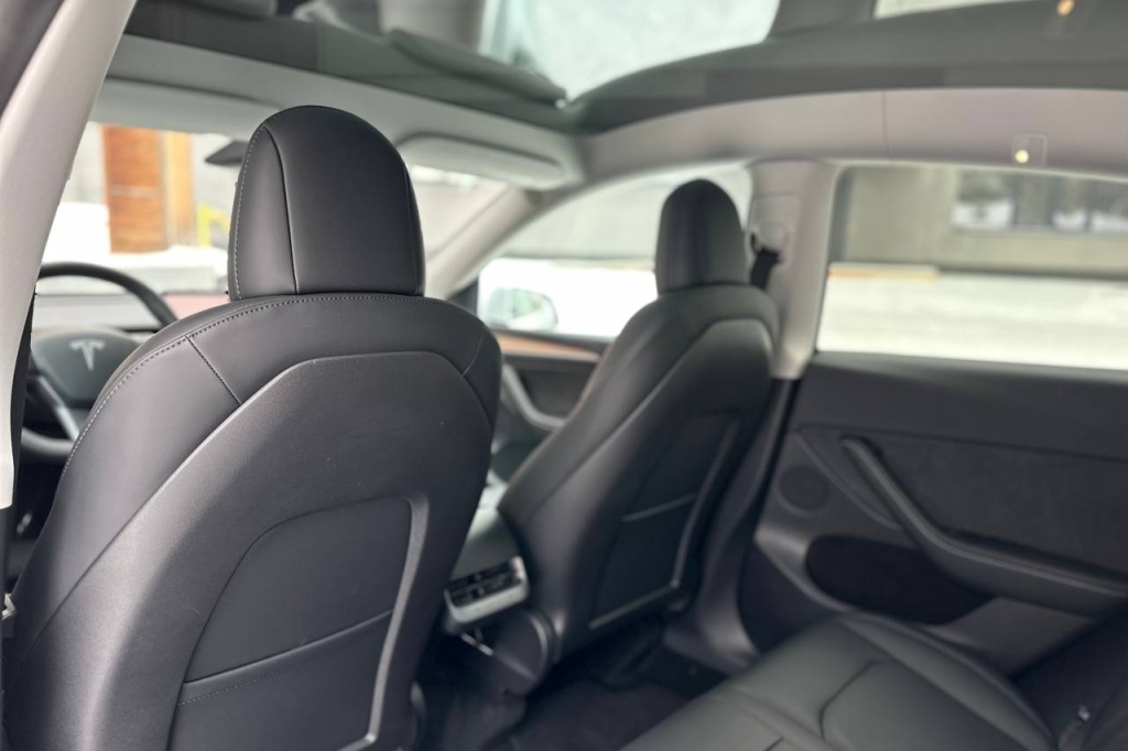 Tesla Model Y Long Range 75 kWh Dual Motor  2022 photo 14