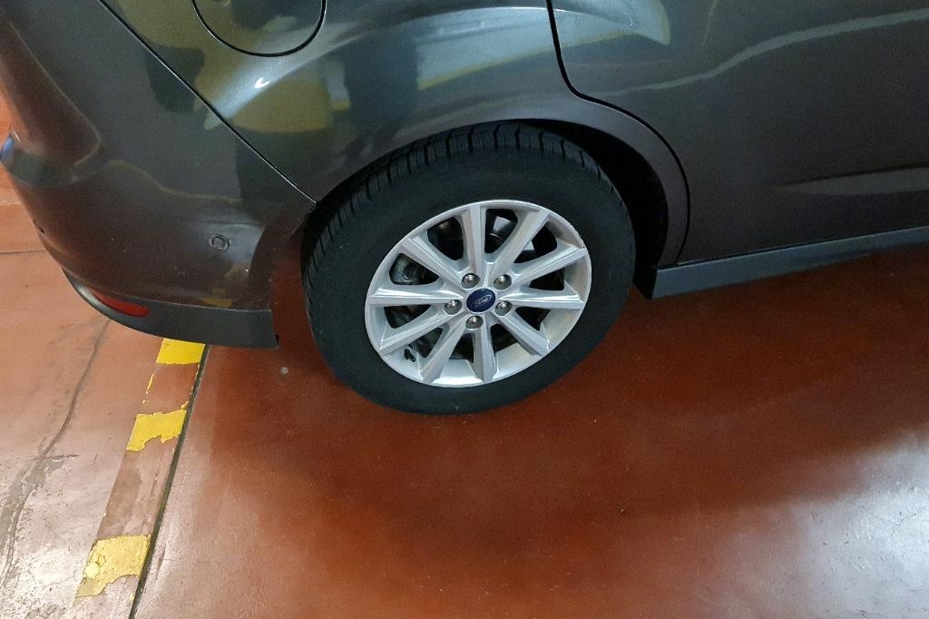 Ford Grand C-MAX 2017 photo 24