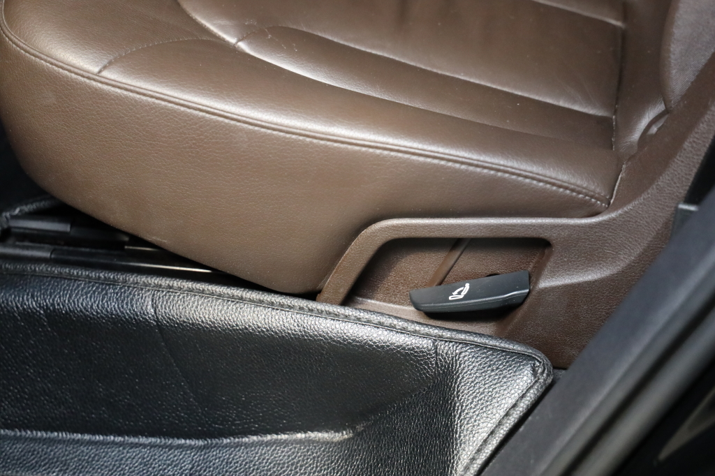 Audi Q7 2015 фото 16