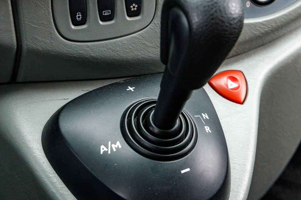 Renault Trafic 2009 фото 6