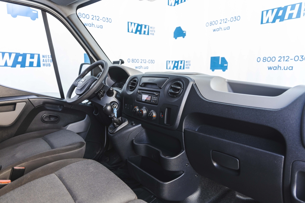 Nissan NV400 2017 photo 21