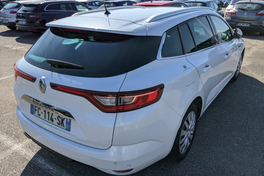 Renault Megane Grandtour 2018 photo 3