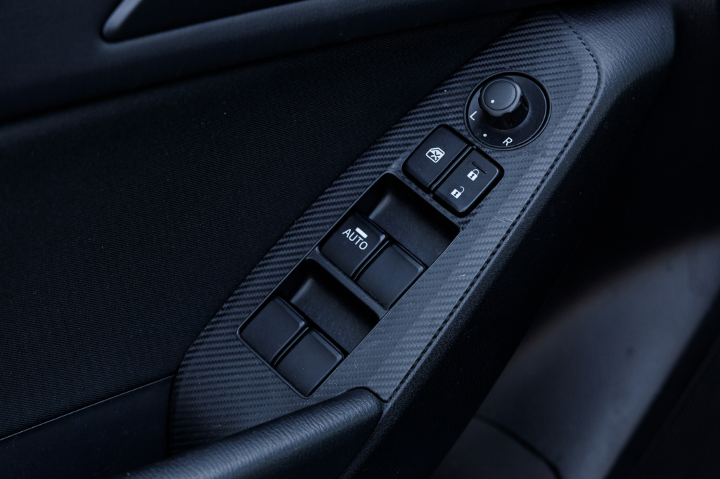 Mazda 3 SV 2014 photo 14