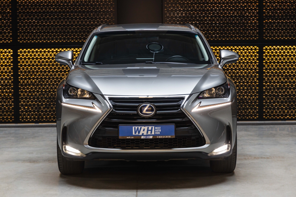 Lexus NX 300H 2016 фото 1