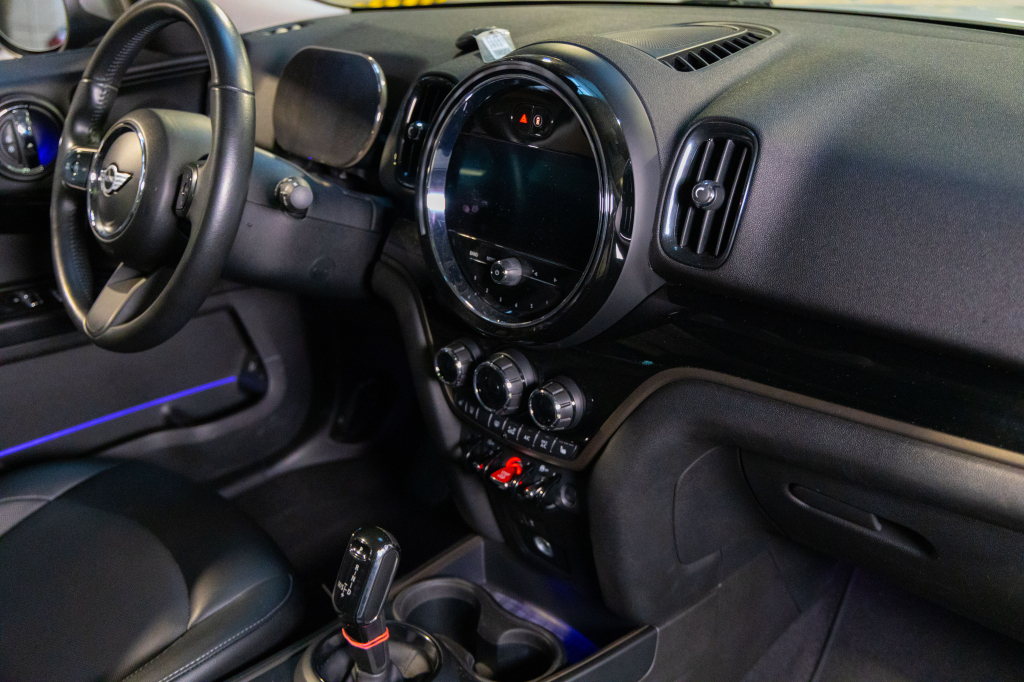 MINI Cooper Clubman 2021 фото 12