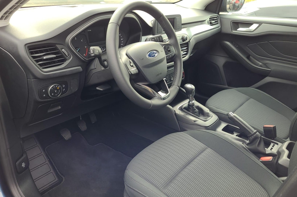 Ford Focus 2019 фото 1