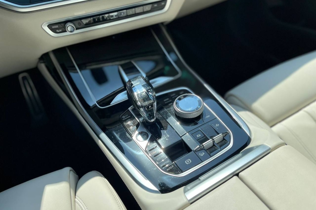 BMW X7 50d  2019 фото 15