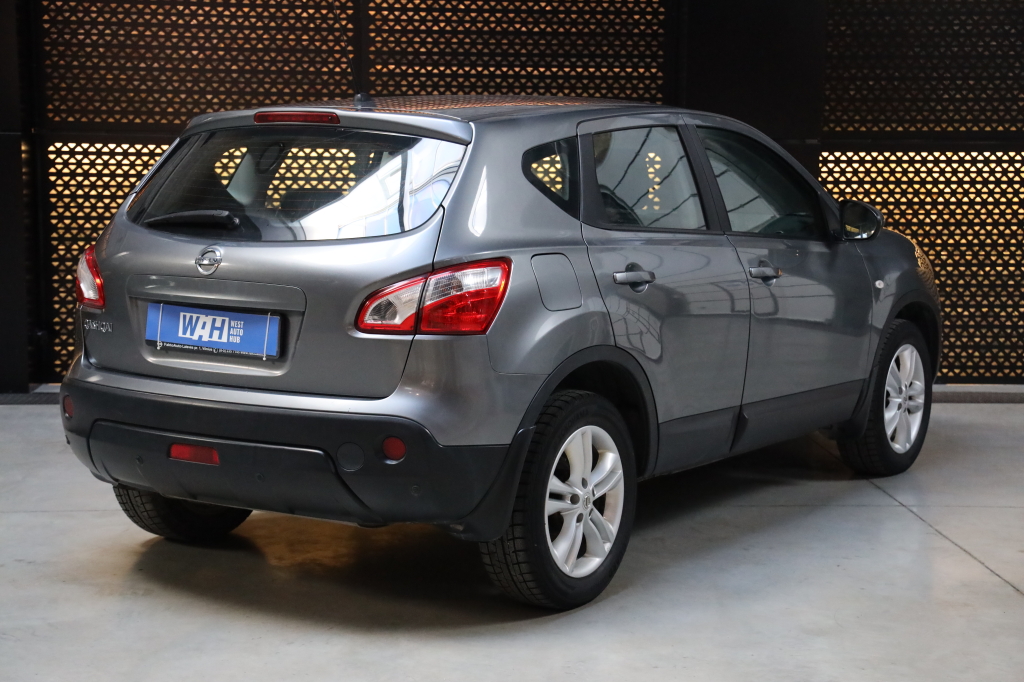 Nissan Qashqai 1.6 2013 фото 3