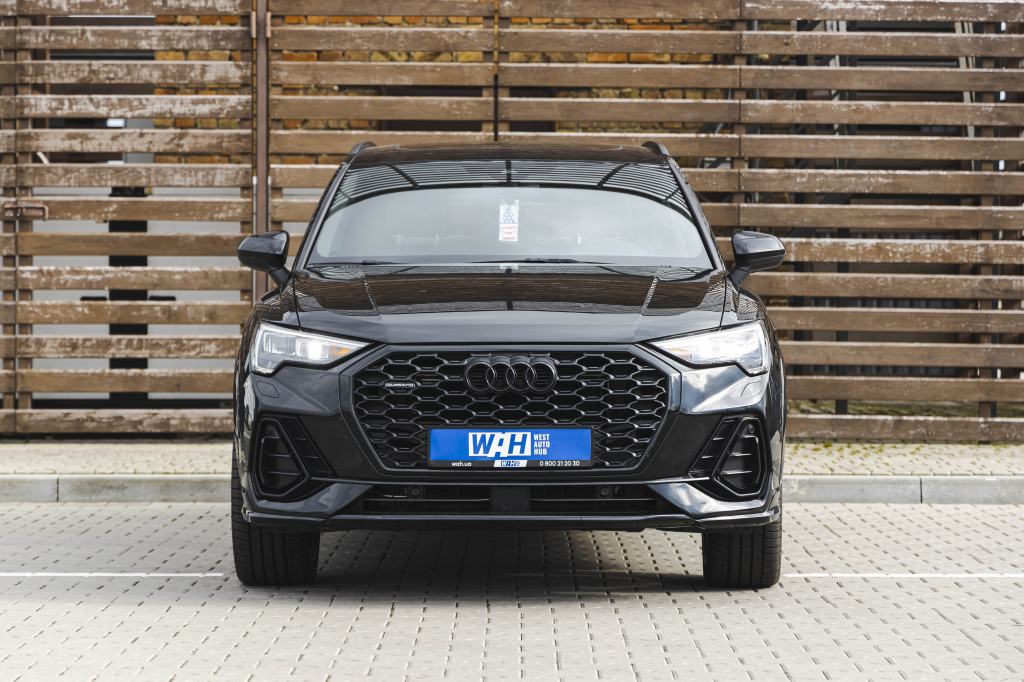 Audi Q3 S-Line 2020 photo 4