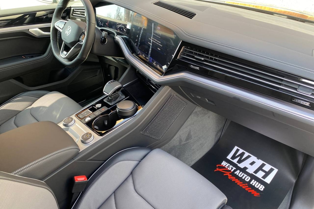 Volkswagen Touareg PLATINUM 2022 фото 11