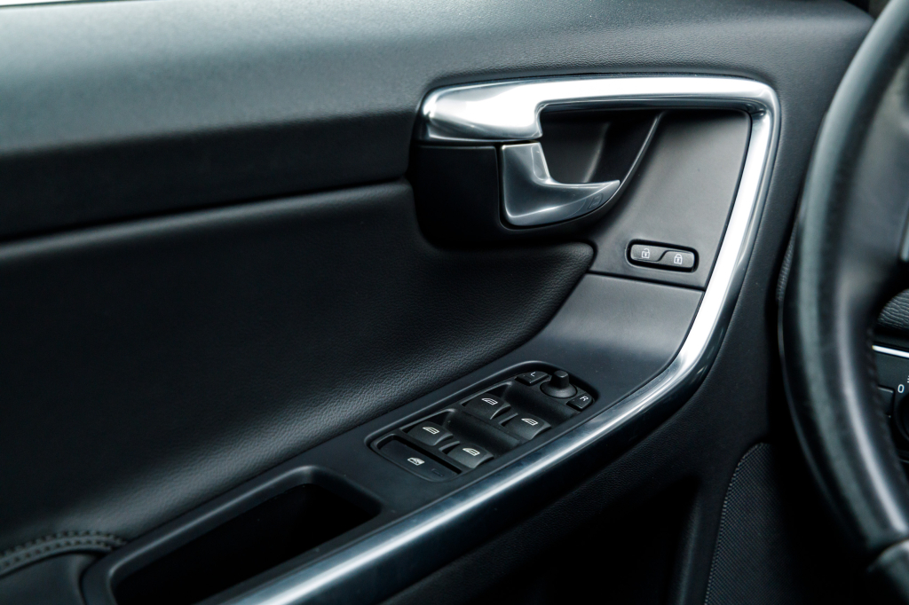 Volvo XC60 2015 photo 24