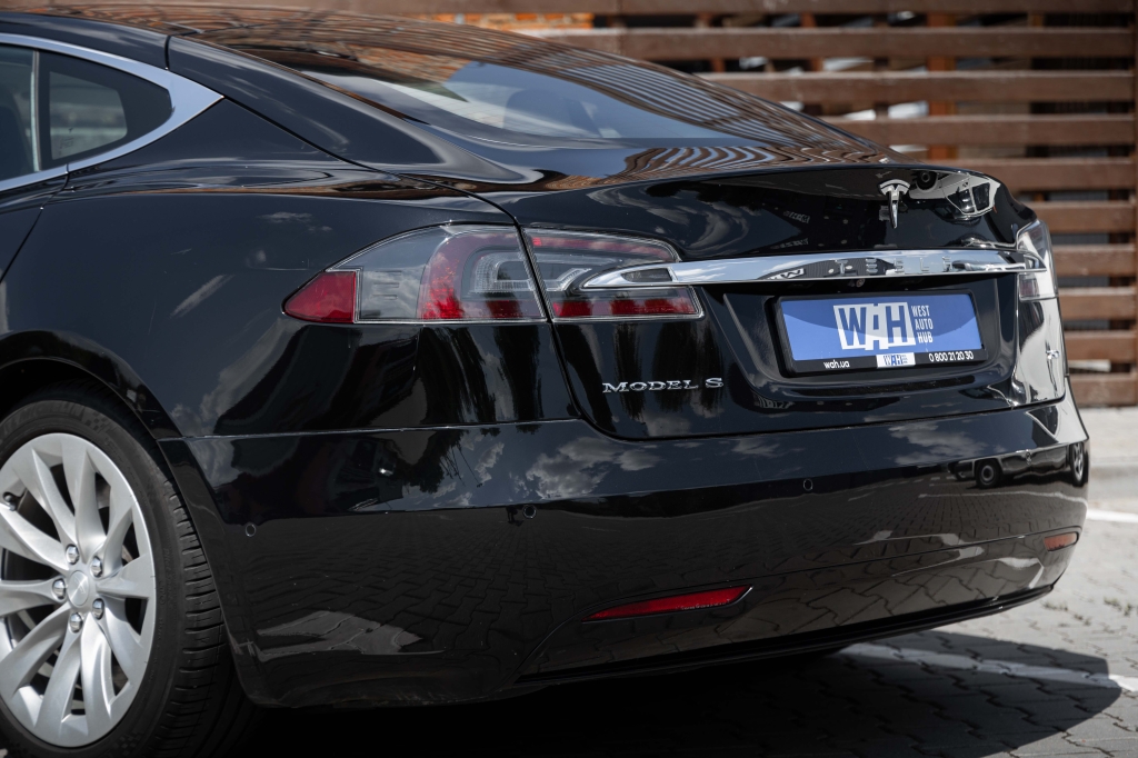 Tesla Model S 75D 2018 фото 10