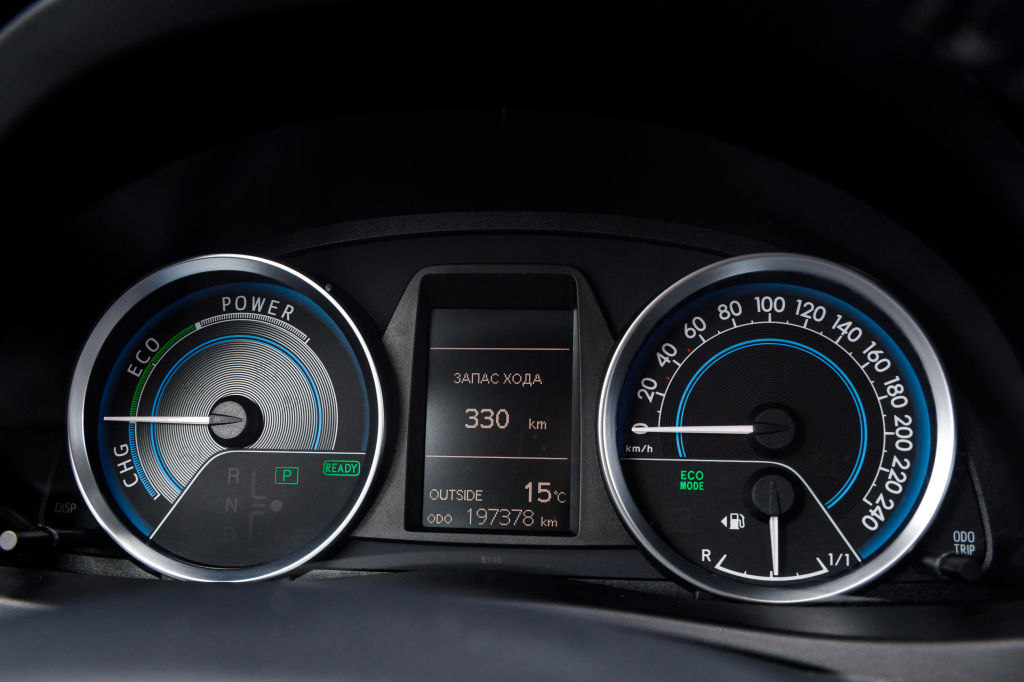 Toyota Auris Hybrid 2012 фото 17