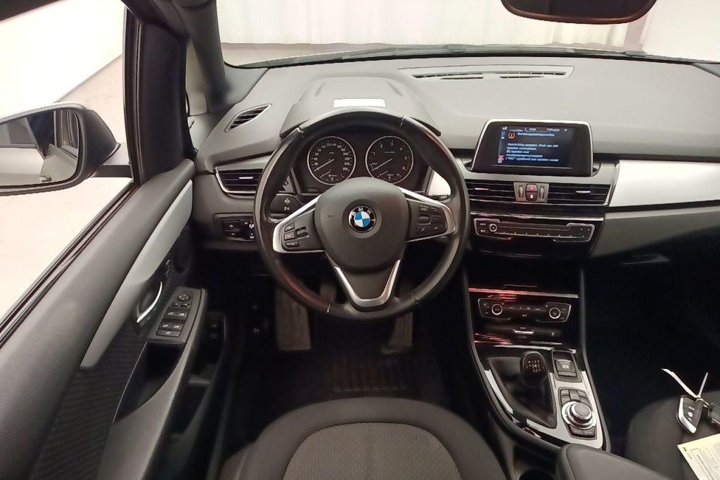 BMW 2er Active Tourer 2015 photo 5