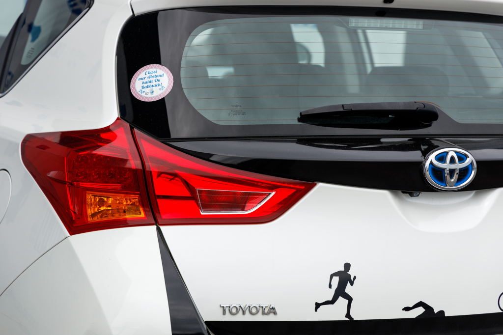 Toyota Auris Hybrid 2012 фото 28