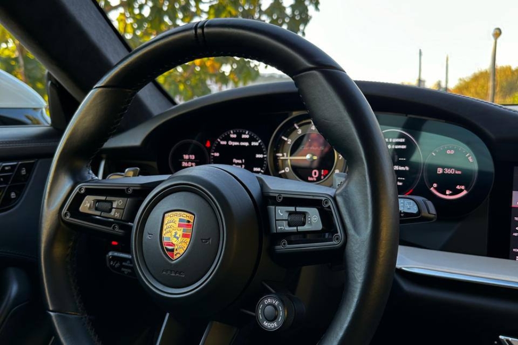 Porsche 911 Turbo S lightweight package 800 h.p. 2020 photo 17