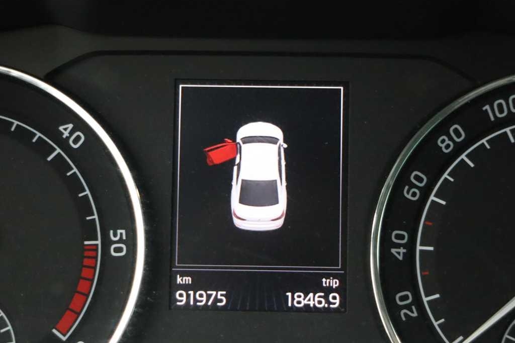 Skoda Superb 2016 фото 2