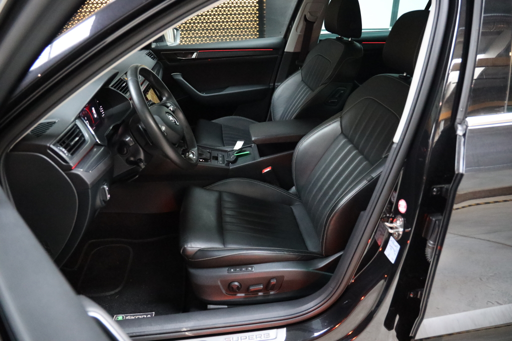 Skoda Superb 2022 фото 22
