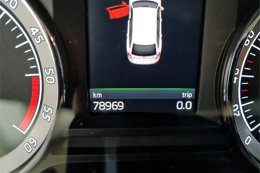 Skoda Octavia Combi 2017 фото 3