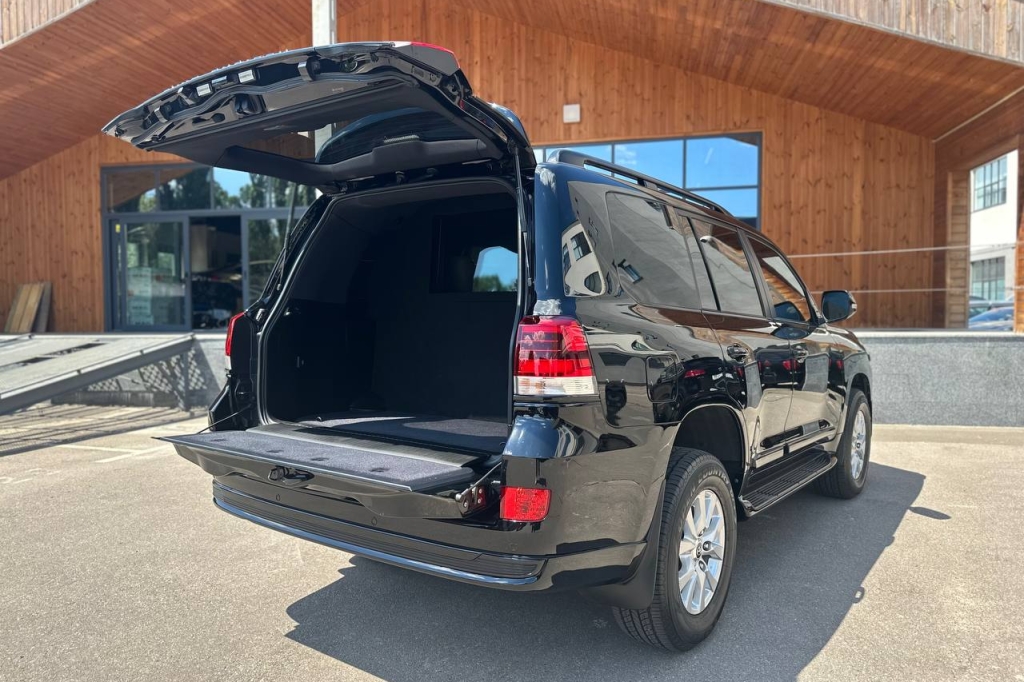 Toyota Land Cruiser 200 GUARD B6 2018 фото 26