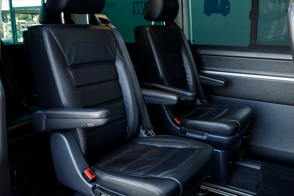 Volkswagen Multivan Highline 2016 photo 20