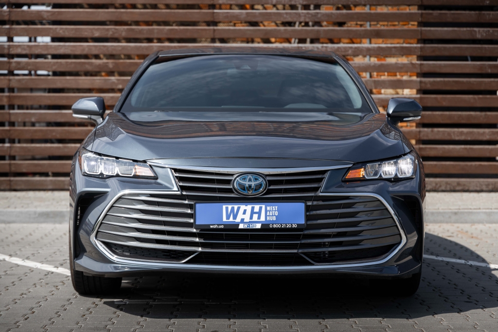 Toyota Avalon Hybrid 2020 фото 1